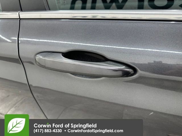 Used 2016 Chrysler 200 LX image 15