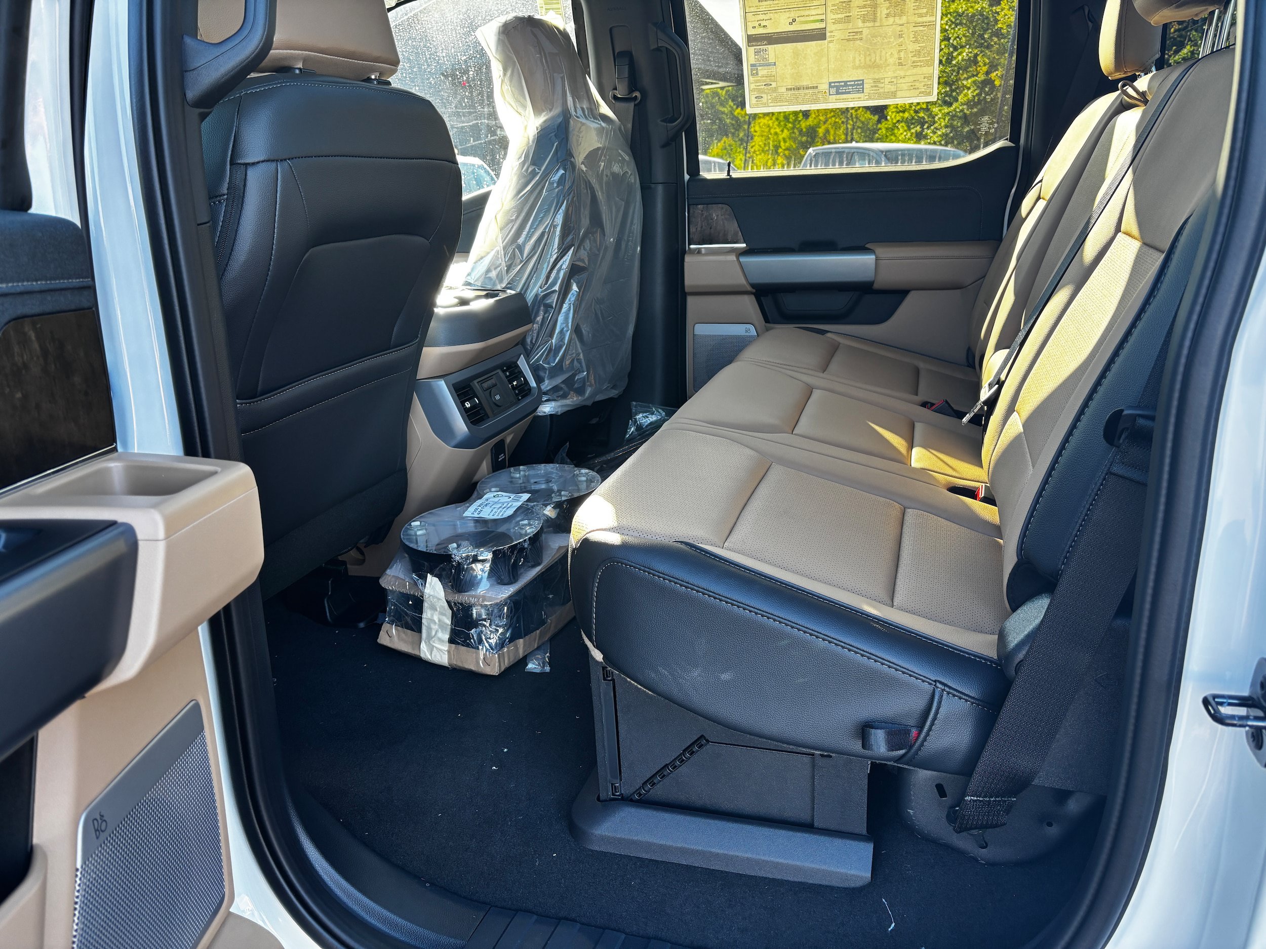 New 2027 Ford F350 Lariat w/ Black Appearance Package AWD/4WD image 10