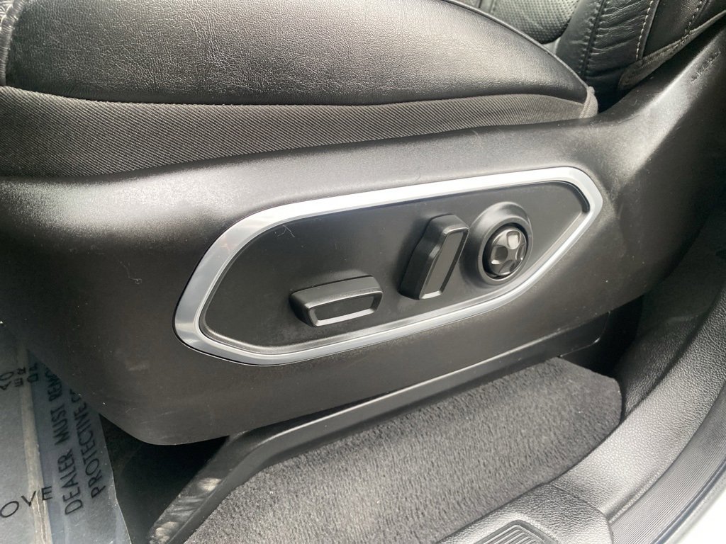 Used 2024 Jeep Wagoneer Series II w/ Flexible Seating Group image 11