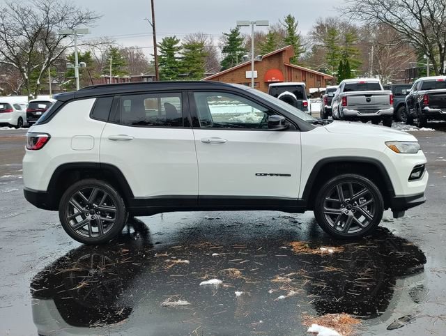 New 2026 Jeep Compass Limited w/ Sun, Sound & Navigation Group AWD/4WD image 2