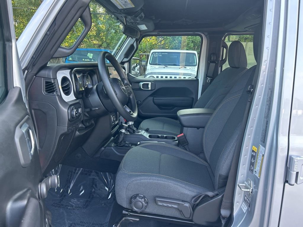 Certified 2024 Jeep Gladiator Sport image 10
