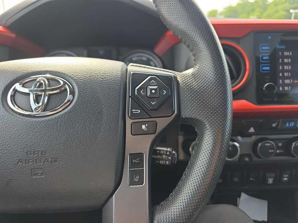 Used 2019 Toyota Tacoma TRD Sport AWD/4WD image 29