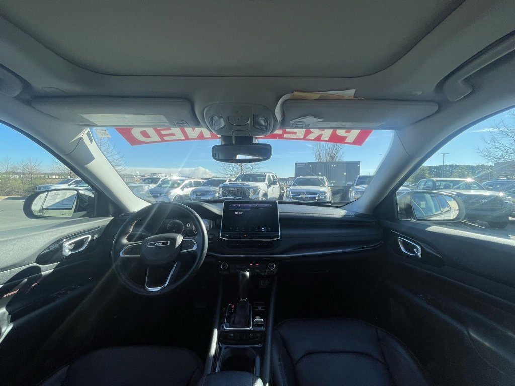 Used 2022 Jeep Compass Trailhawk w/ Trailhawk Elite Group image 27