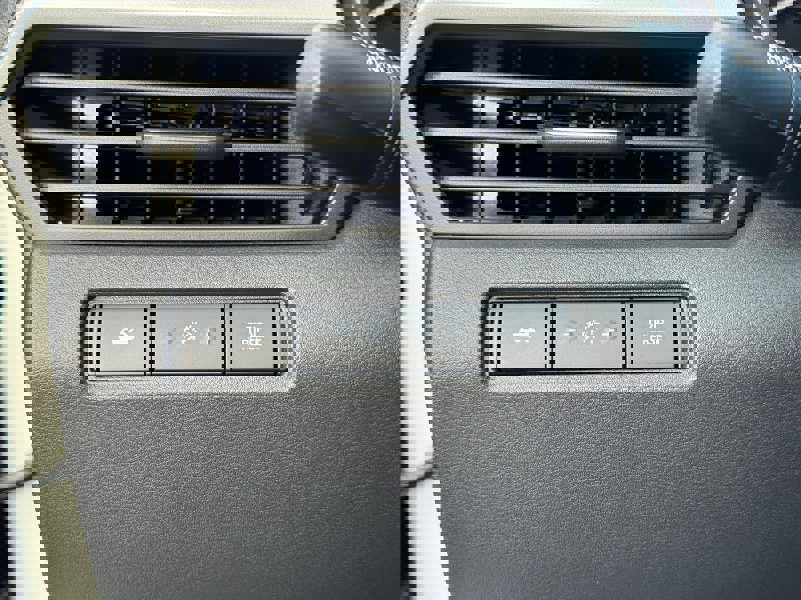 Used 2025 Nissan Altima 2.5 S image 22