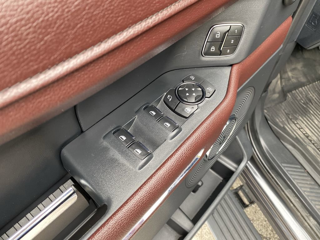 Certified 2024 Ford Expedition Limited image 40