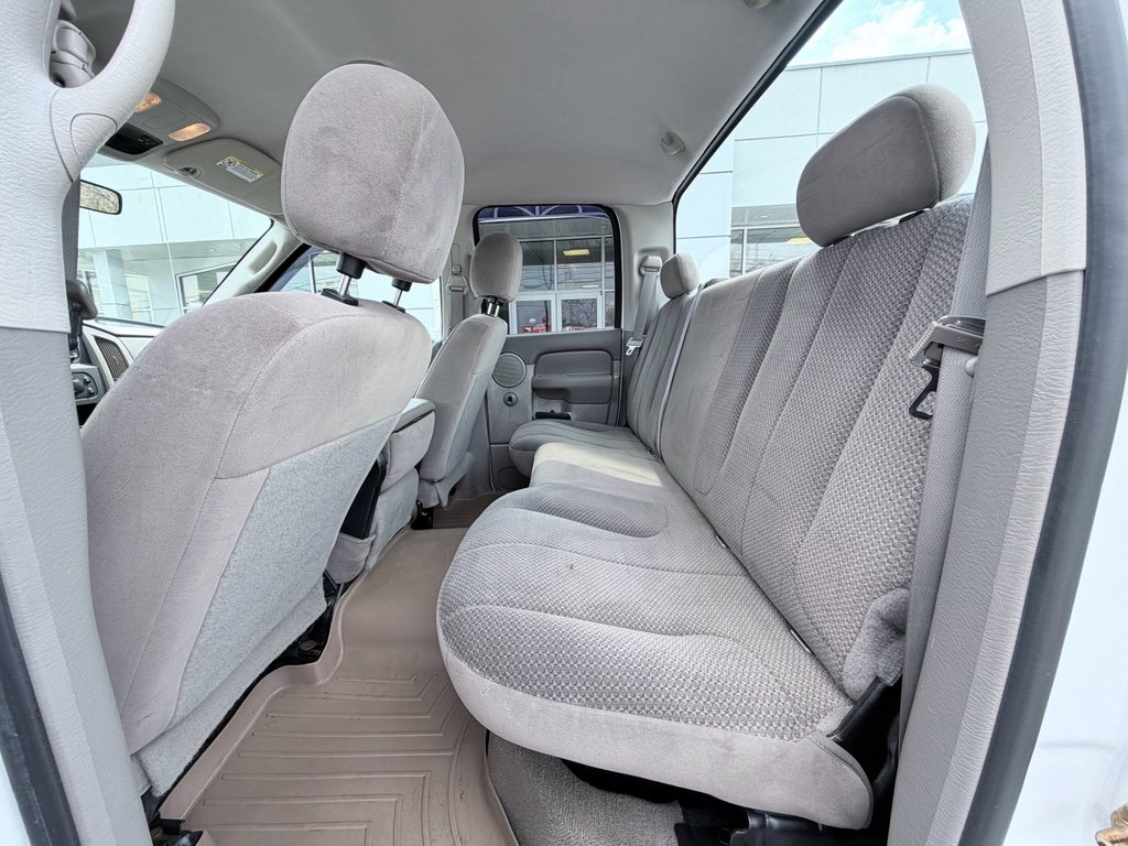 Used 2005 Dodge Ram 3500 Truck SLT w/ Trailer Tow Group image 23