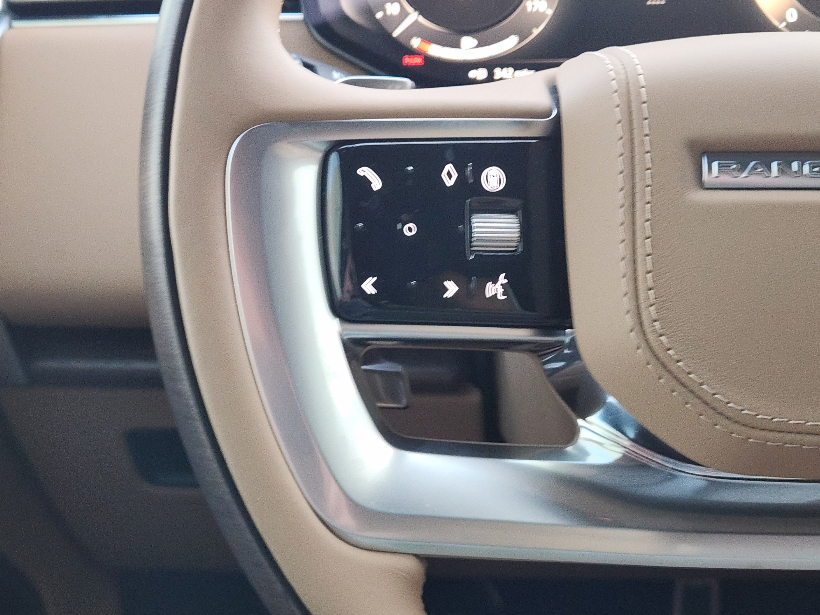 New 2026 Land Rover Range Rover SE AWD/4WD image 22