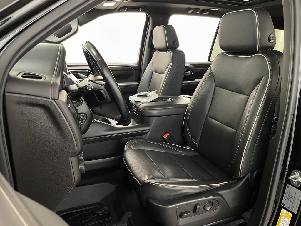 Certified 2021 Chevrolet Tahoe Premier w/ Premium Package 2 AWD/4WD image 32