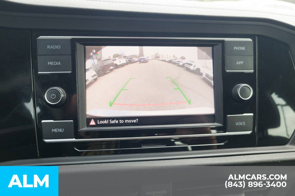 Used 2024 Volkswagen Jetta SE image 24
