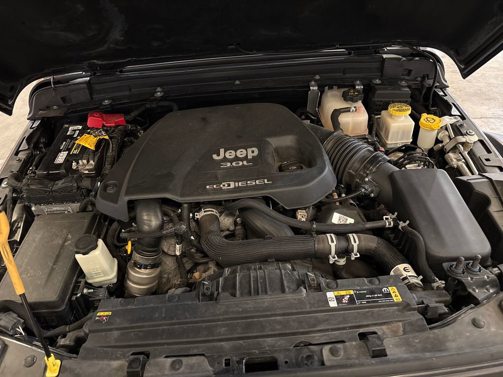 Used 2022 Jeep Gladiator Rubicon w/ Cold Weather Group image 22