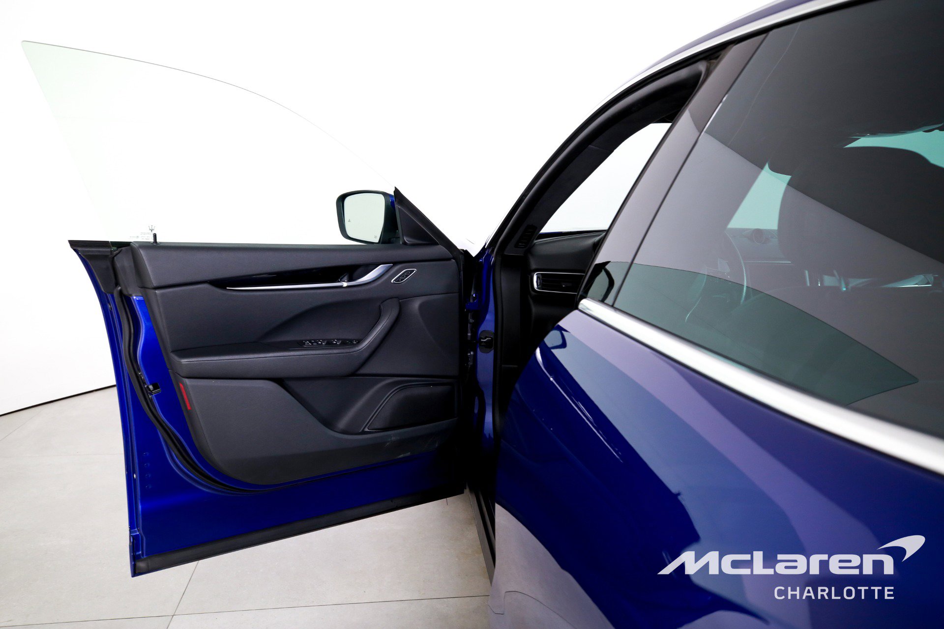 Used 2023 Maserati Levante Modena image 10