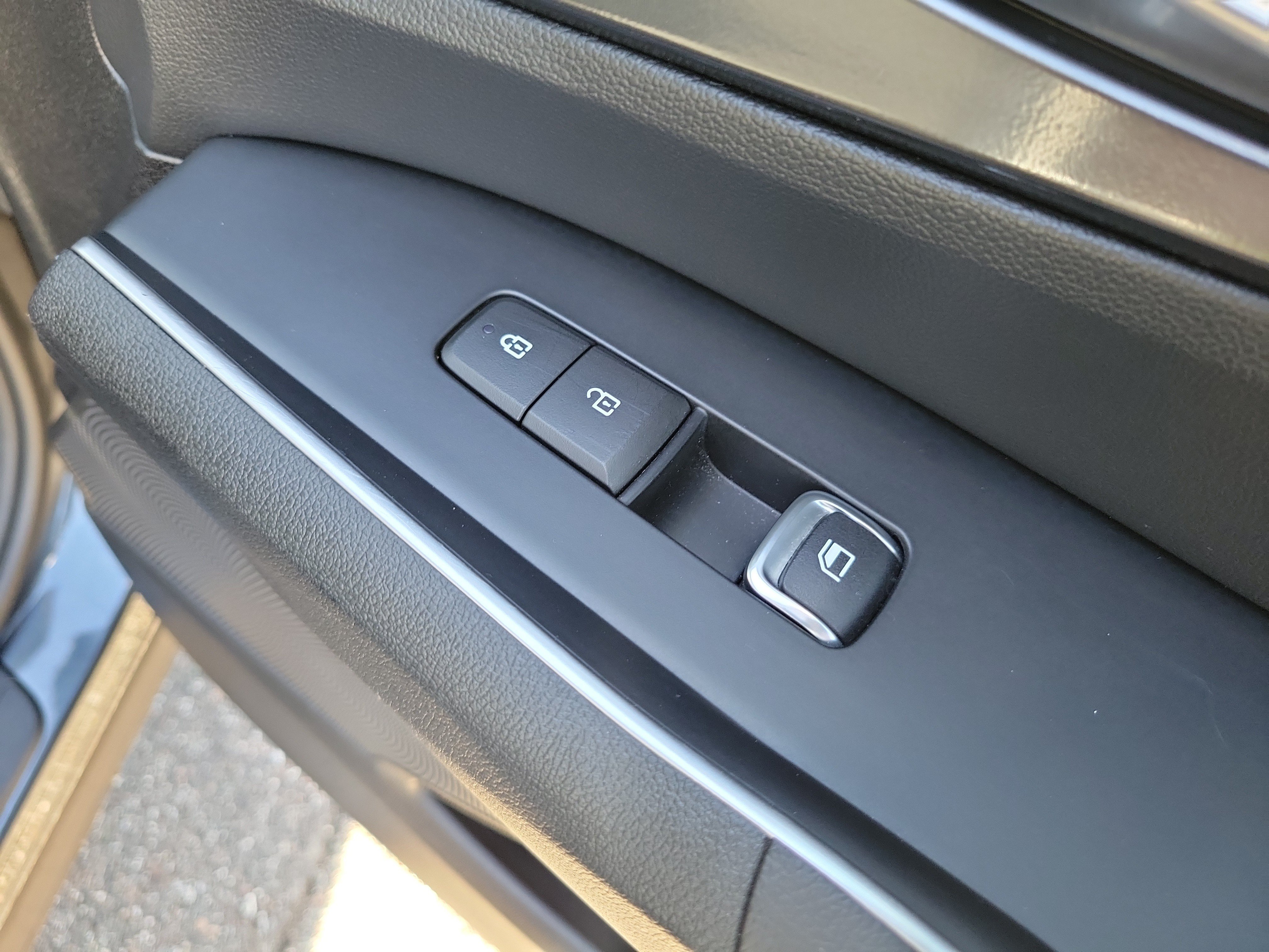 Certified 2022 Kia Sorento LX FWD image 11
