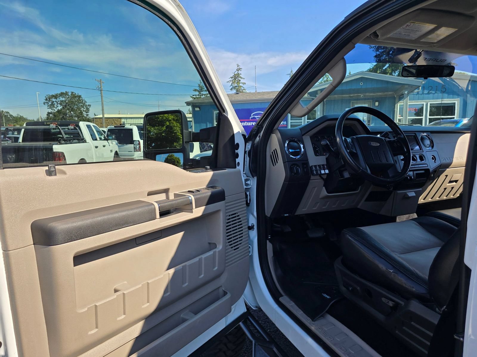 Used 2009 Ford F350 FX4 AWD/4WD image 19