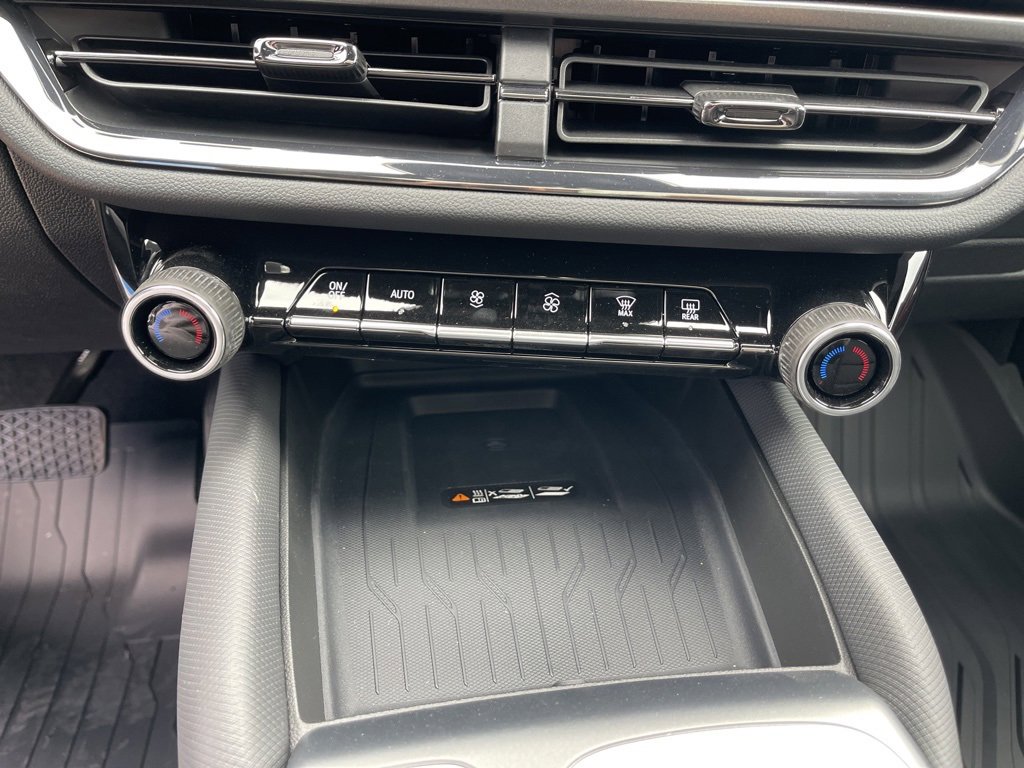 New 2025 Chevrolet Equinox EV RS image 29