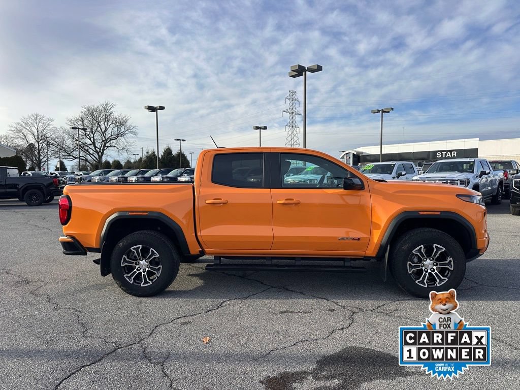Certified 2025 GMC Canyon AT4 AWD/4WD image 3