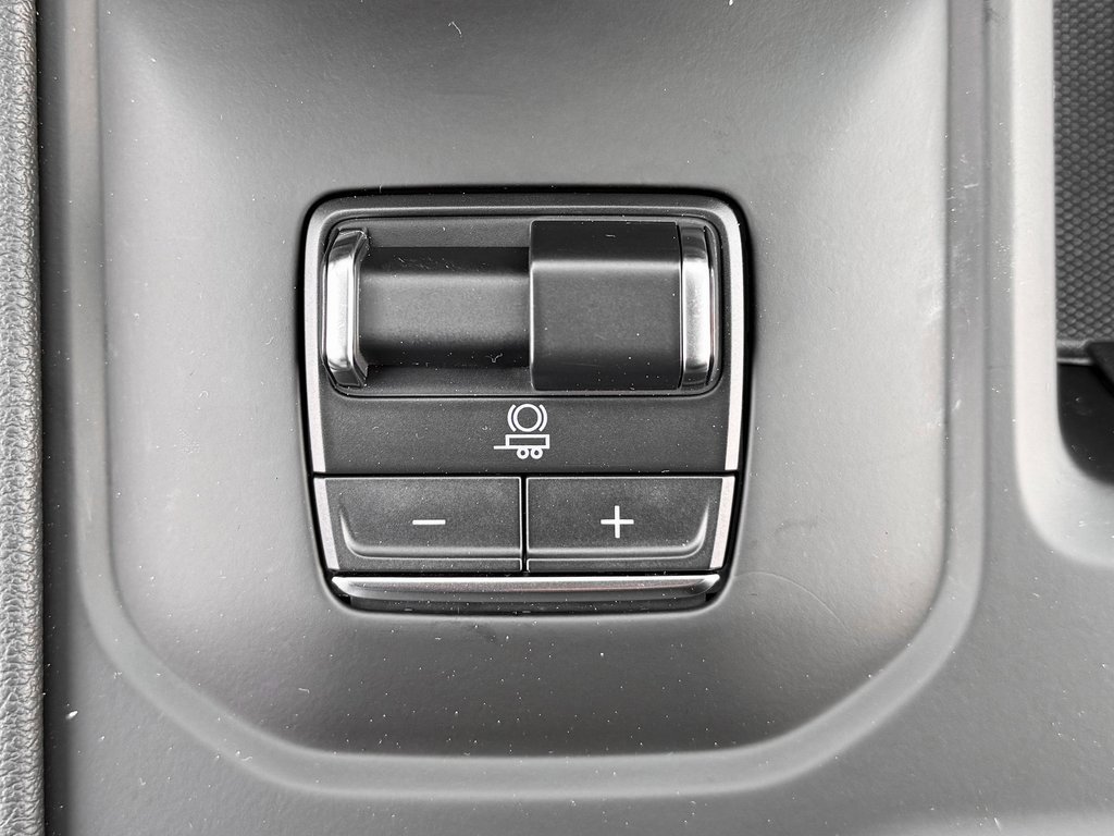 Used 2025 GMC Sierra 1500 AT4 w/ AT4 Premium Package image 24