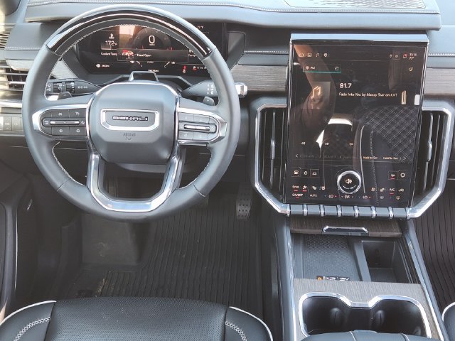Used 2025 GMC Acadia Denali w/ Super Cruise Package FWD image 27