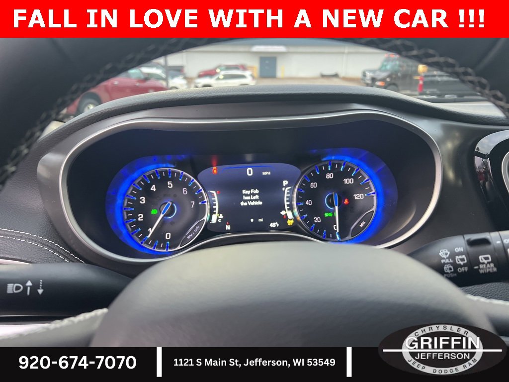 New 2026 Chrysler Pacifica Select image 21