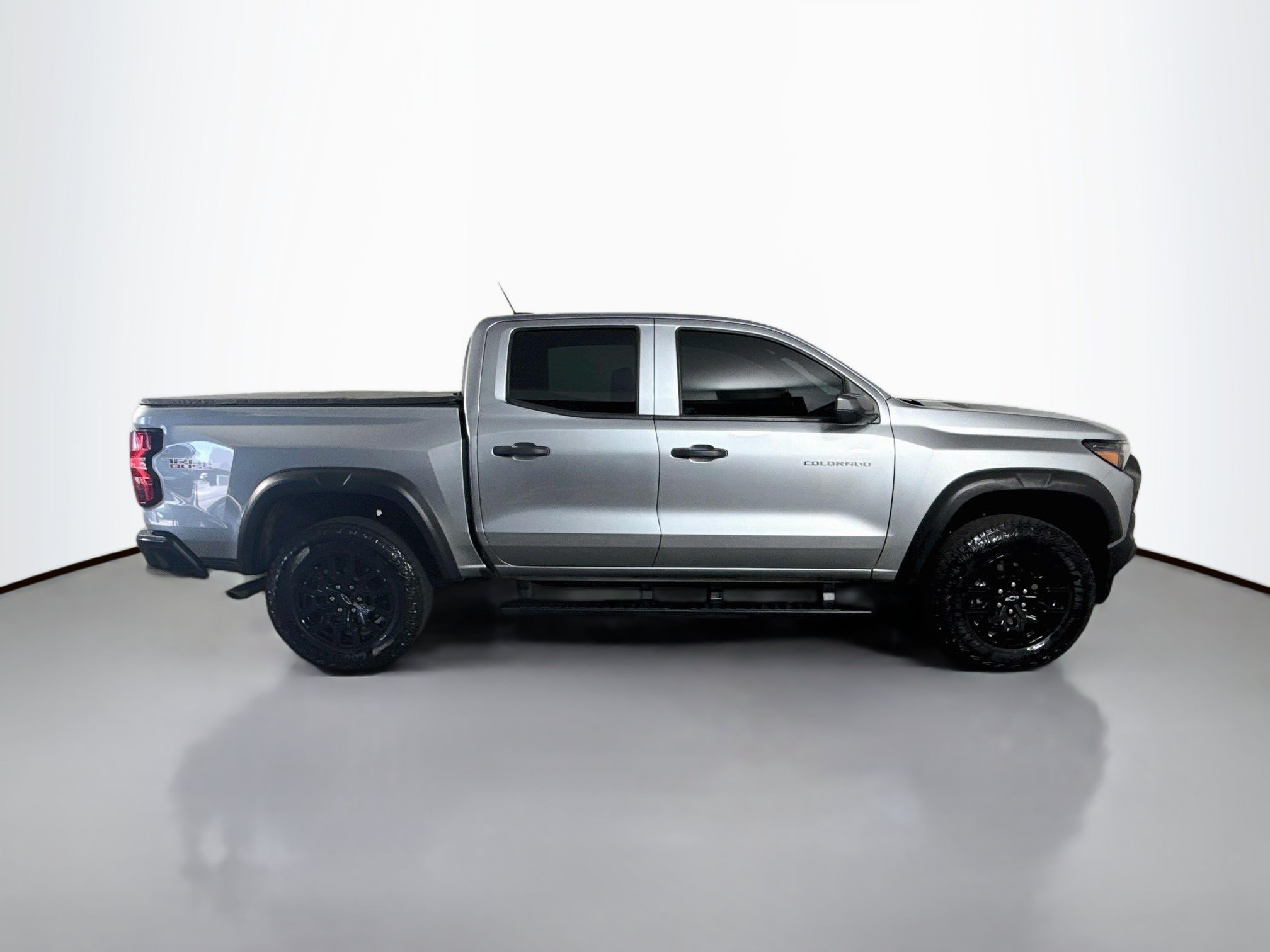 Used 2025 Chevrolet Colorado Trail Boss AWD/4WD image 11