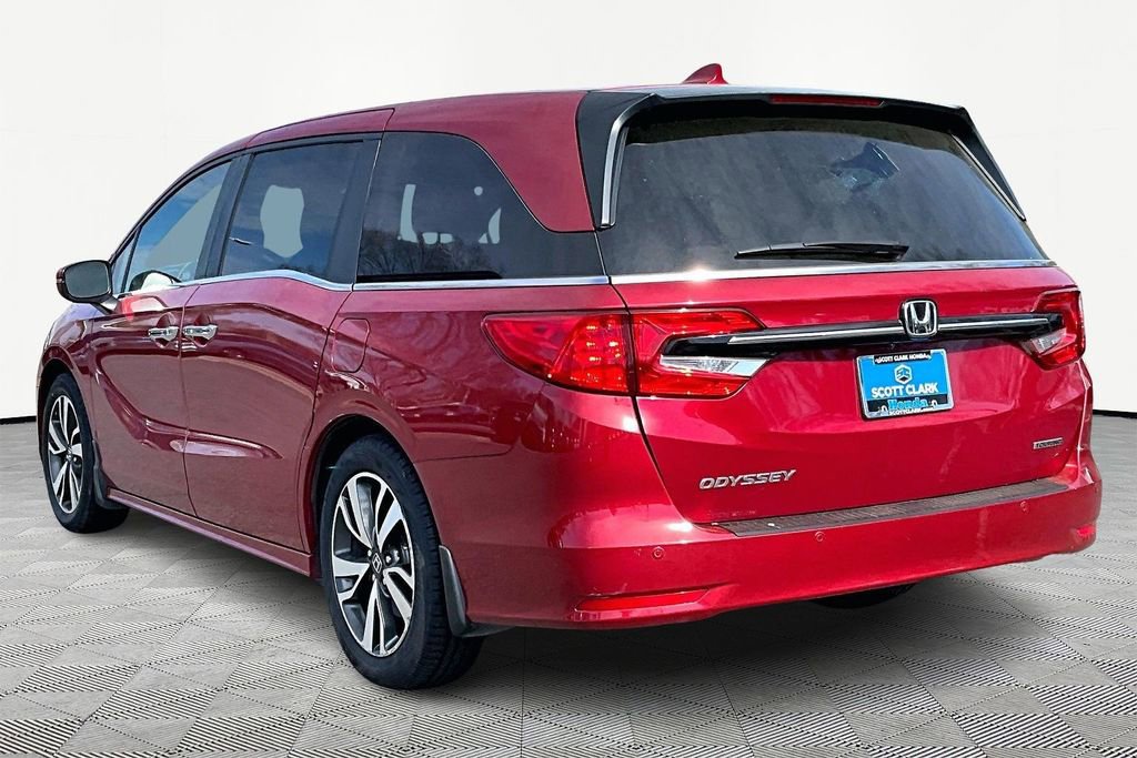 Used 2023 Honda Odyssey Touring image 5