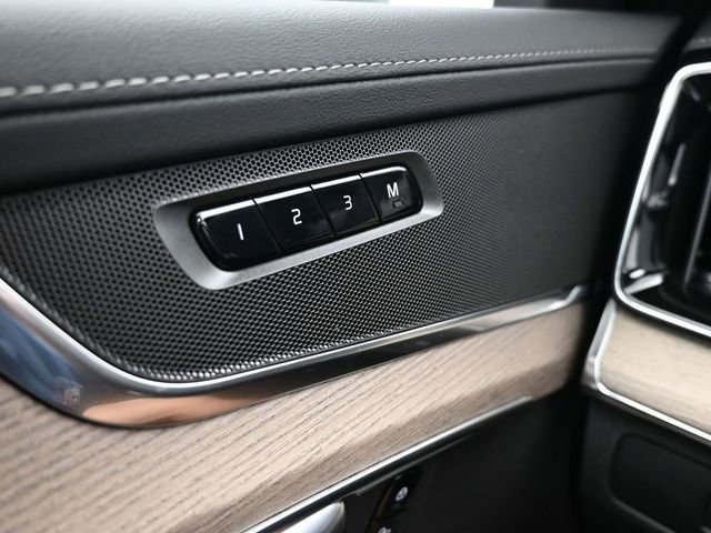 New 2026 Volvo XC90 B6 Core w/ Protection Package Premier image 29