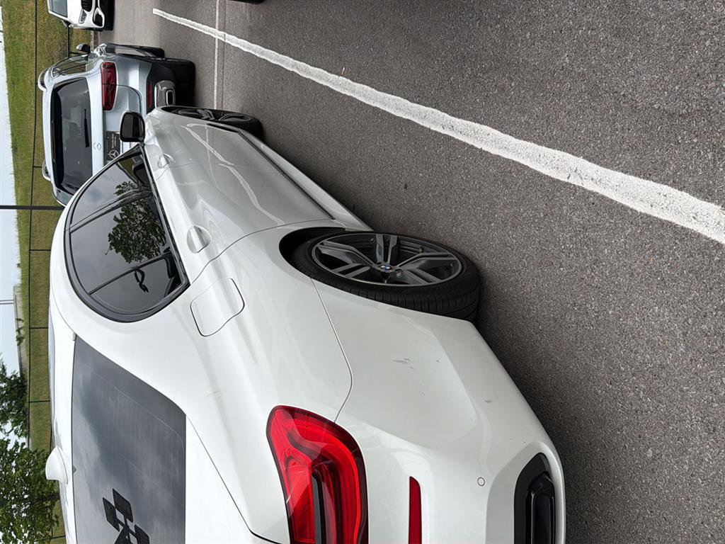 Used 2019 BMW 740i w/ Executive Package RWD image 9