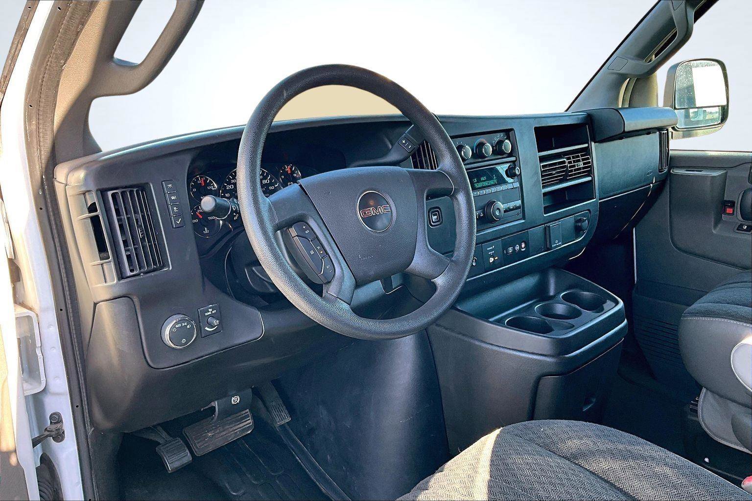 Used 2024 GMC Savana 2500 w/ Driver Convenience Package image 14