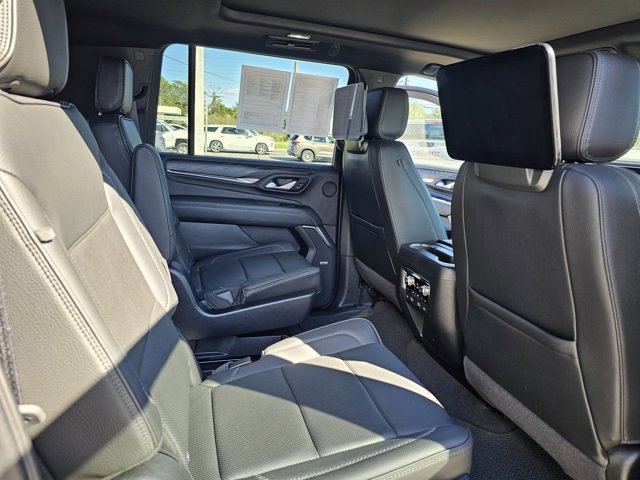 Used 2022 GMC Yukon XL Denali w/ Denali Ultimate Package image 29