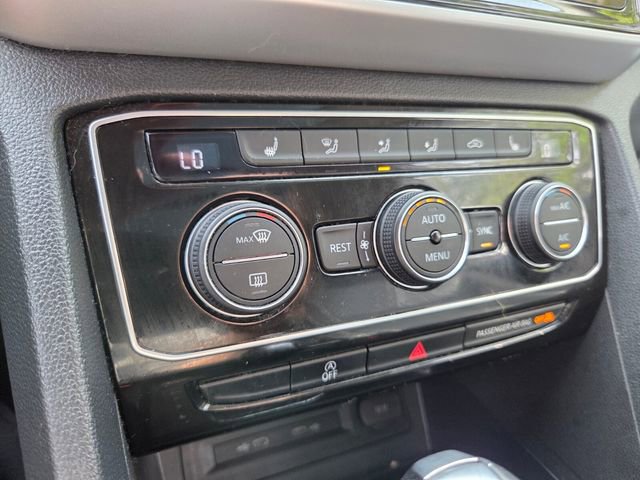 Used 2021 Volkswagen Atlas SEL FWD image 29