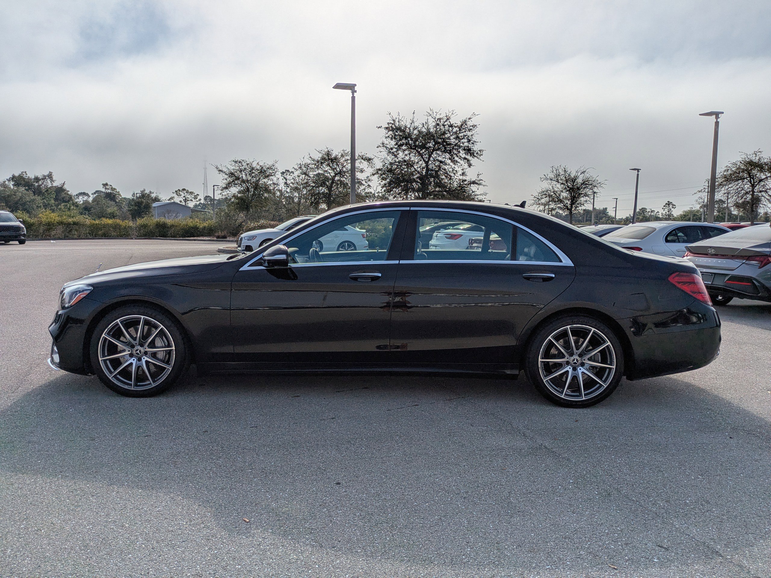 Used 2018 Mercedes-Benz S 450 Sedan image 8