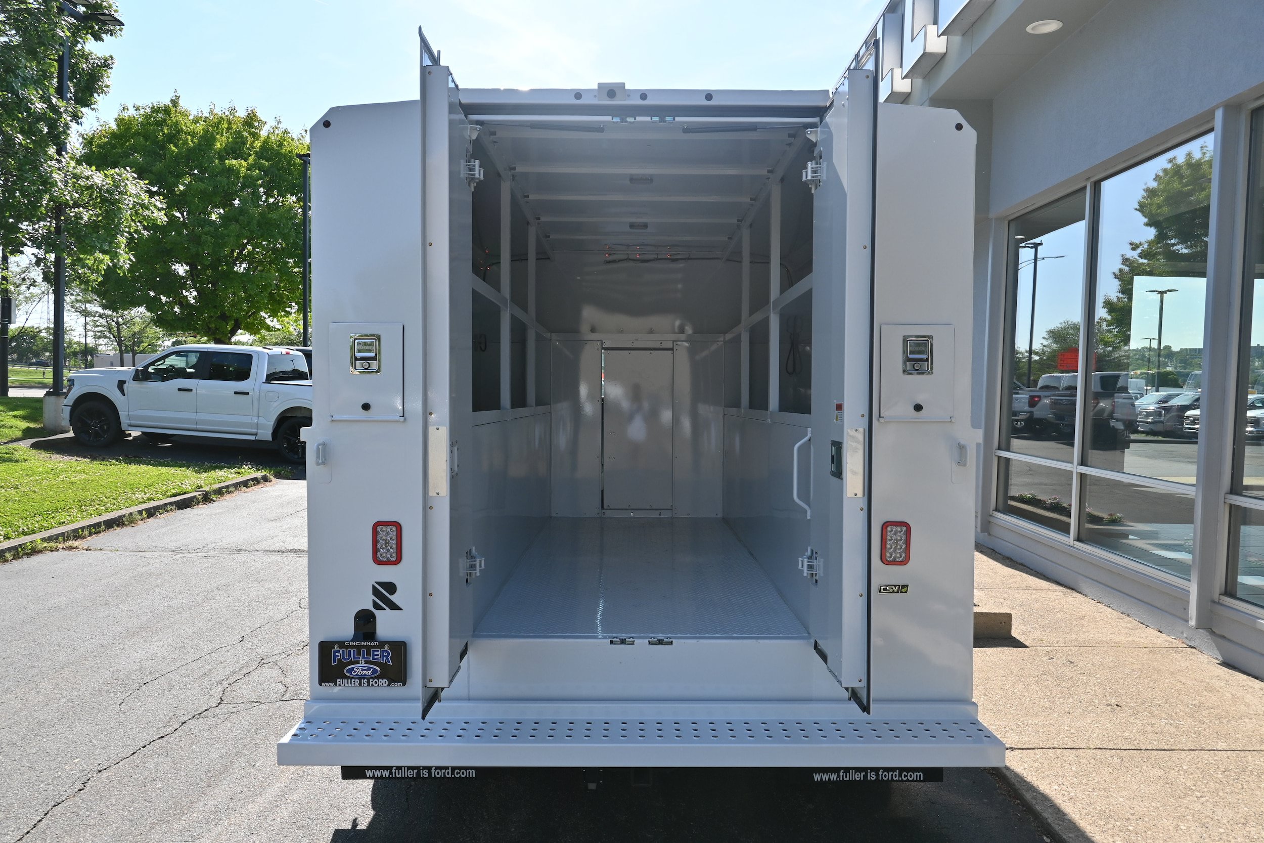 New 2025 Ford E-350 and Econoline 350 Super Duty w/ Power Equipment Group RWD image 6