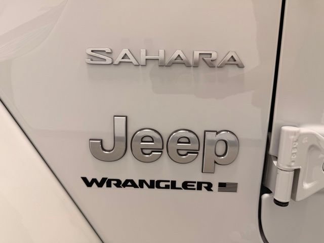 Used 2024 Jeep Wrangler Unlimited Sahara w/ Dual Top Group AWD/4WD image 14