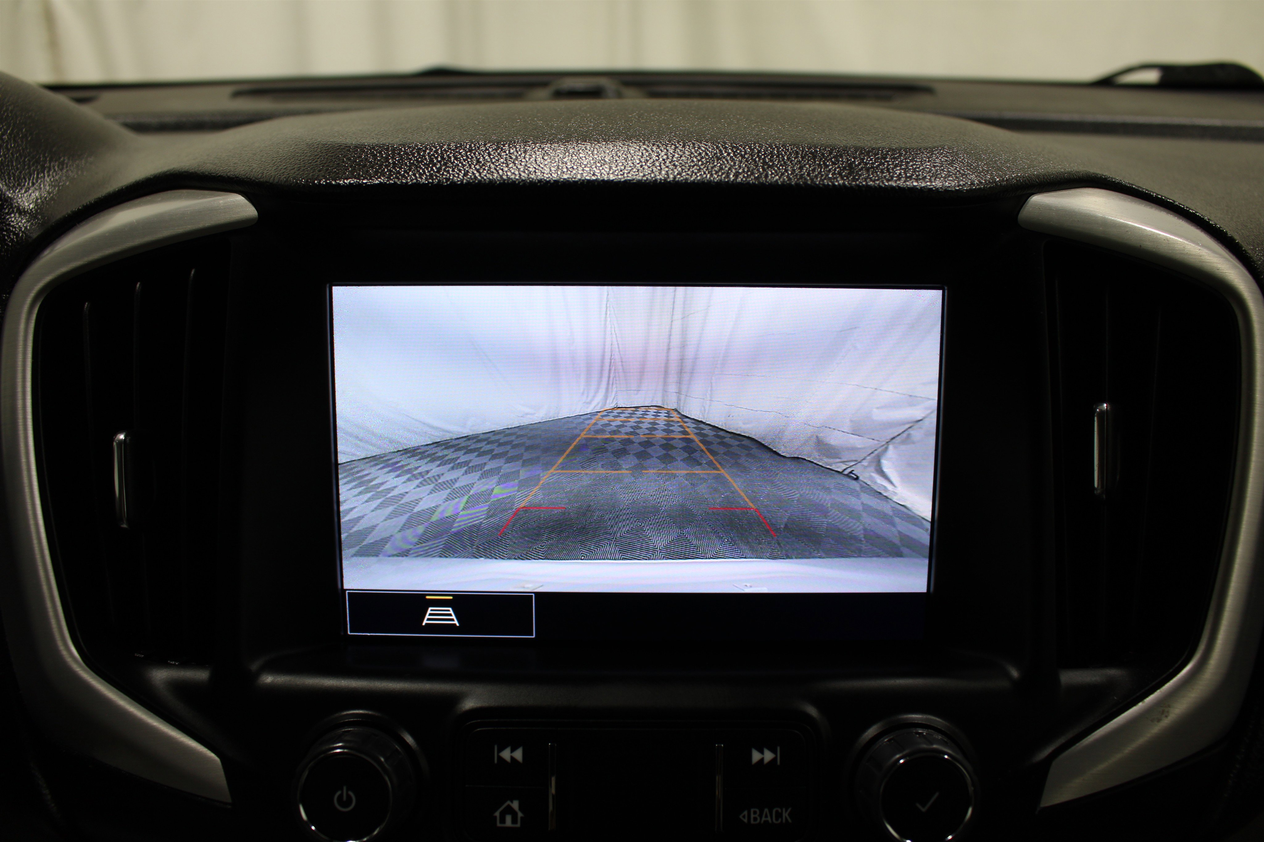 Used 2023 GMC Terrain SLT AWD/4WD image 16