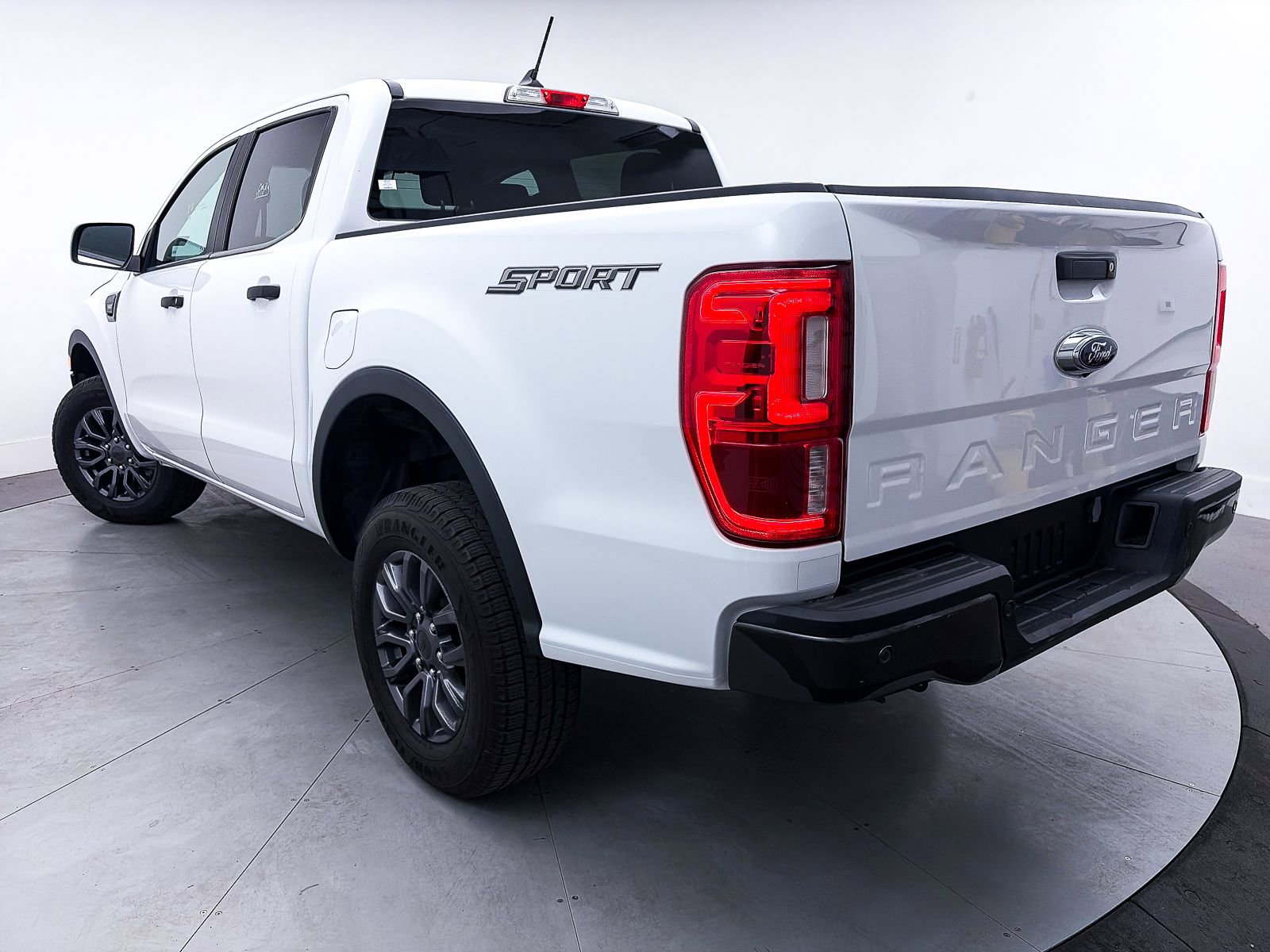 Used 2021 Ford Ranger XLT w/ Equipment Group 301A Mid image 3