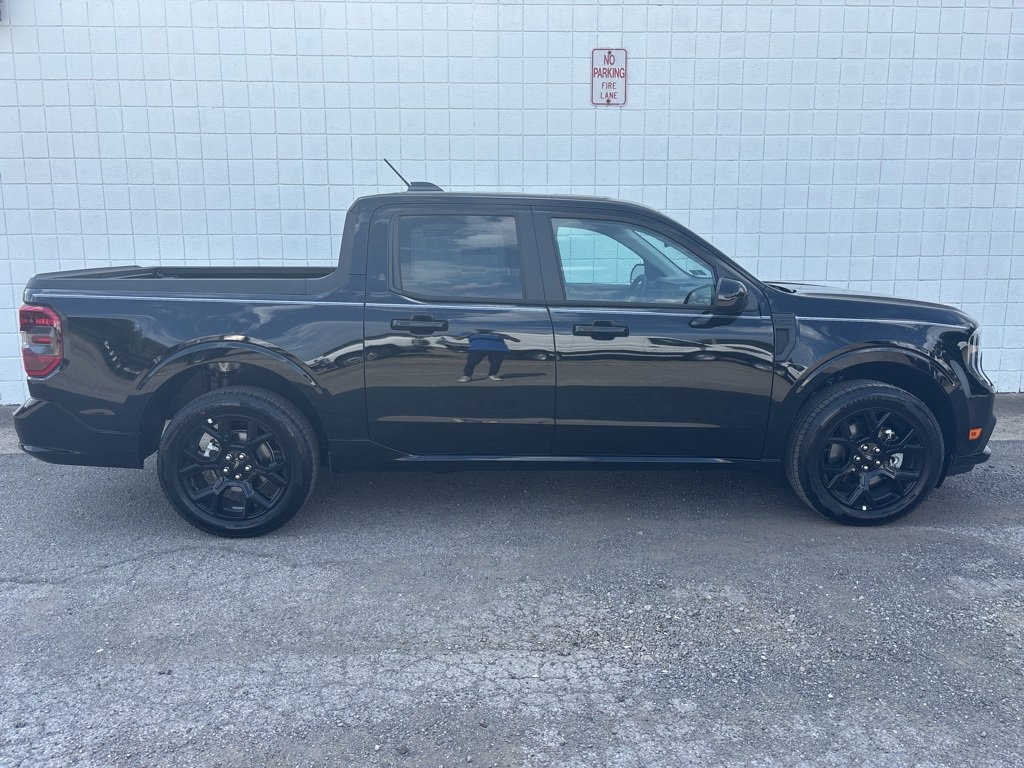 New 2025 Ford Maverick Lobo image 4