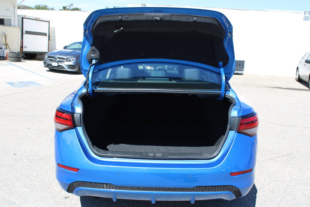 Used 2023 Nissan Sentra SV FWD image 10