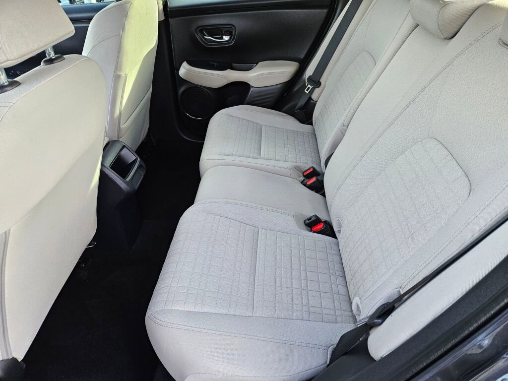Used 2023 Honda HR-V LX image 12