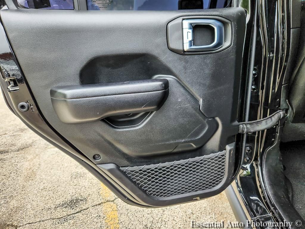 Used 2021 Jeep Gladiator Mojave AWD/4WD image 20