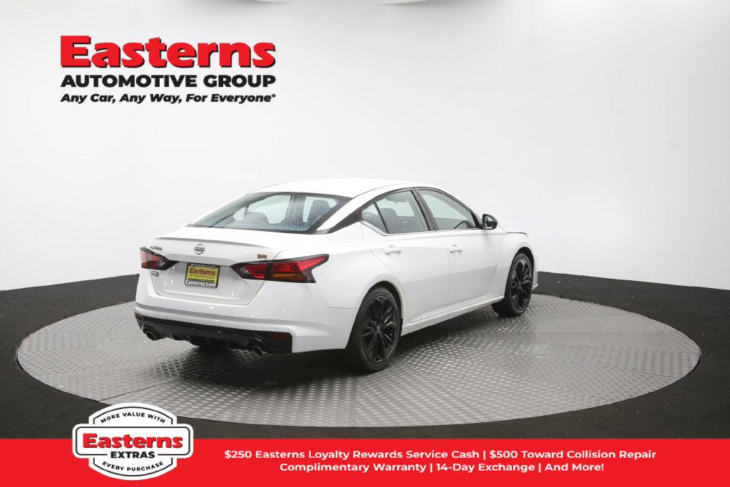 Used 2024 Nissan Altima 2.5 SR FWD image 37