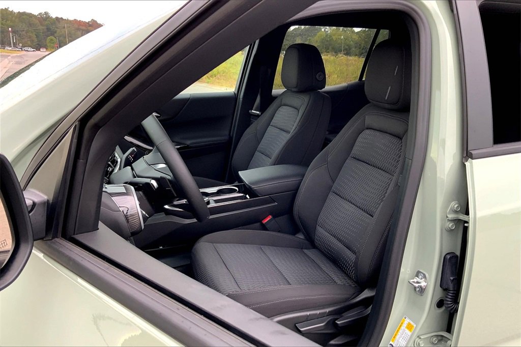 New 2026 Chevrolet Equinox LT image 10