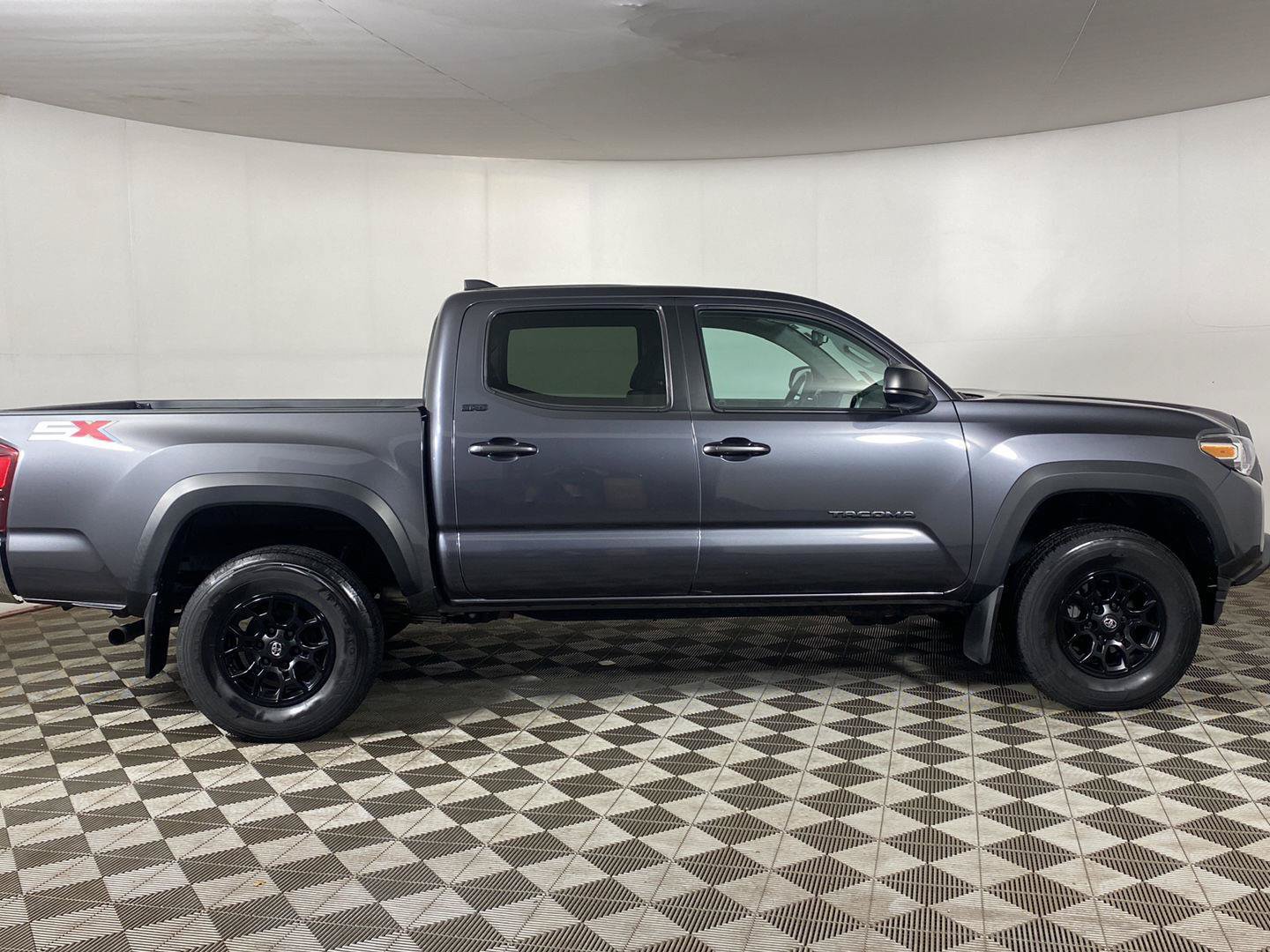 Used 2023 Toyota Tacoma SR5 w/ SX Package AWD/4WD image 7