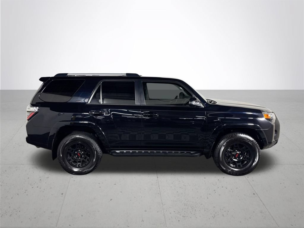 Used 2024 Toyota 4Runner SR5 Premium w/ SR5 Premium Package AWD/4WD image 5