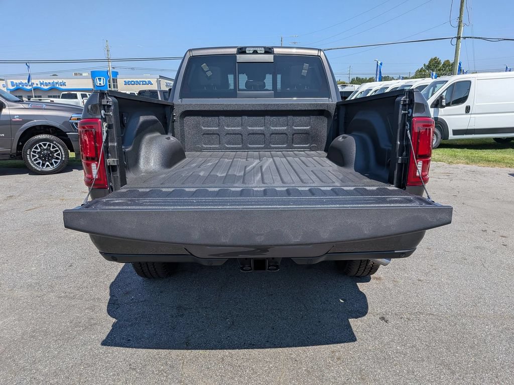 New 2026 RAM 2500 Laramie w/ Sport Appearance Package AWD/4WD image 25