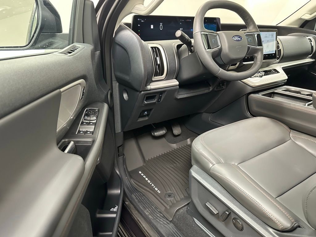 New 2025 Ford Expedition Max Active RWD image 16