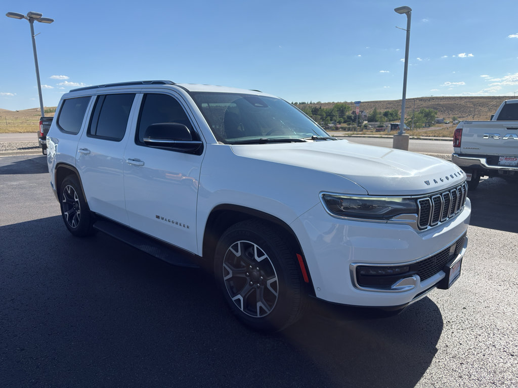 Certified 2024 Jeep Wagoneer Series III AWD/4WD image 3