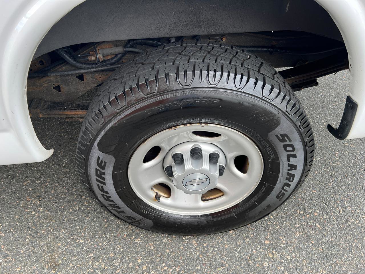 Used 2018 Chevrolet Express 2500 image 23
