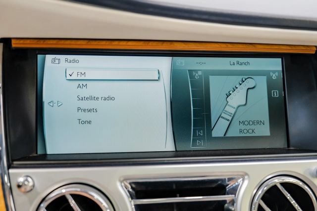 Used 2017 Rolls-Royce Wraith RWD image 43
