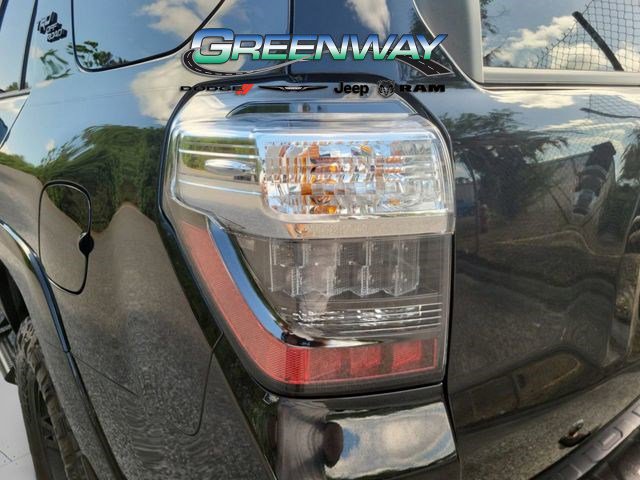 Used 2024 Toyota 4Runner TRD Off-Road Premium w/ Moonroof Package AWD/4WD image 6