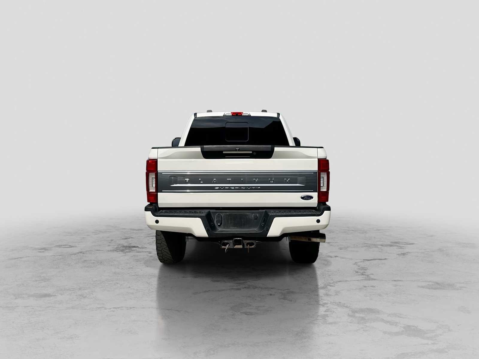 Used 2022 Ford F350 Platinum w/ FX4 Off-Road Package AWD/4WD image 5