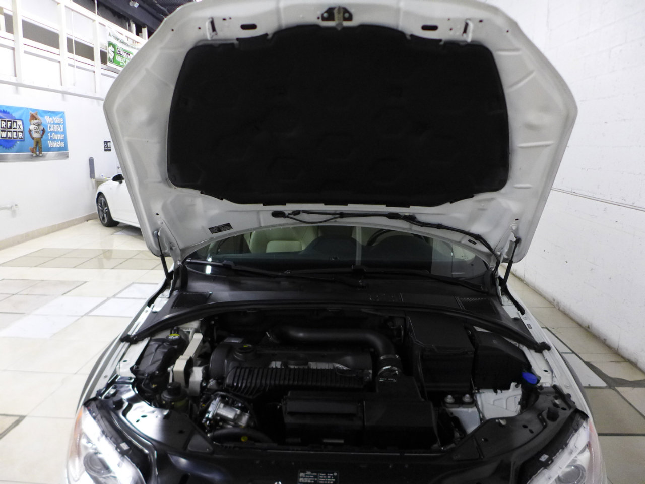 Used 2016 Volvo XC70 T5 Platinum w/ Protection Package image 80